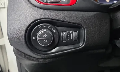 Jeep Renegade 2017, 142102 км, за 7400000 KRW - фото 15