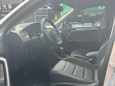 Volkswagen Tiguan L 2019, 160000 км, за 63600 CNY - фото 8