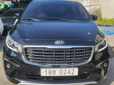 Kia Canival · 2019 год