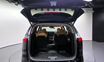 Kia Canival 2023, 71402 км, за 26600000 KRW - фото 20