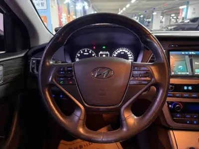 Hyundai Sonata 2015, 93989 км, за 10200000 KRW - фото 8