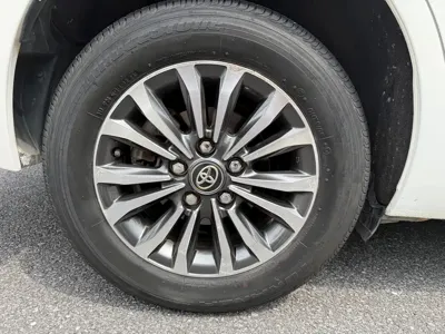 Toyota Corolla 2019, 86000 км, за 43800 CNY - фото 18