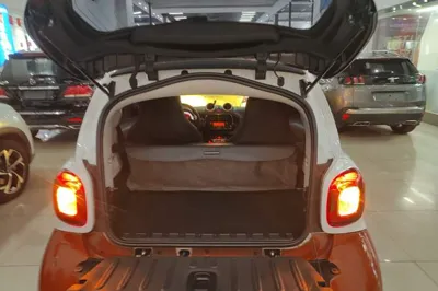 Smart Fortwo 2018, 64000 км, за 61997.48 CNY - фото 22