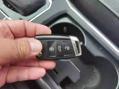 Volkswagen Passat 2019, 137000 км, за 48300 CNY - фото 9