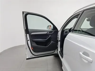 Audi Q3 2017, 158400 км, за 43900 CNY - фото 8