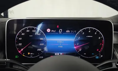 Mercedes-Benz GLC-Class 2024, 9788 км, за 56940.46 USD - фото 8