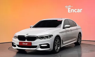 BMW 5-Series · 2017 год