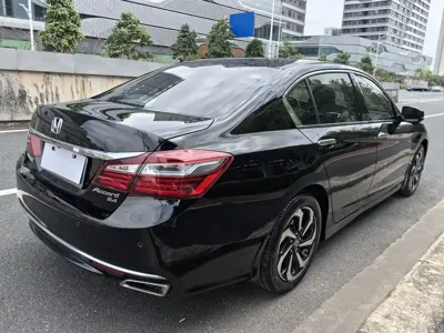 Honda Accord 2016, 120000 км, за 71800 CNY