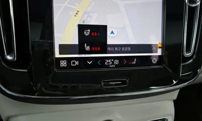 Volvo XC40 2025, 7897 км, за 43900000 KRW - фото 28