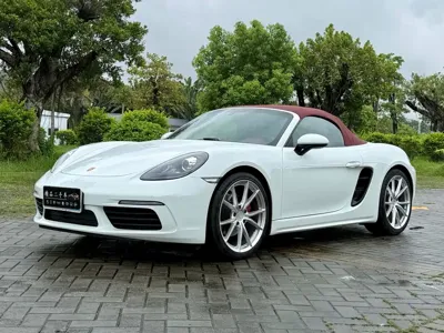 Porsche 718 · 2021 год