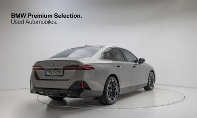 BMW i5 2025, 8060 км, за 93000000 KRW