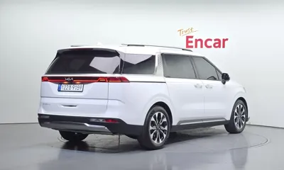 Kia Canival 2023, 24666 км, за 32000000 KRW - фото 2