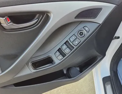 Hyundai Avante 2014, 170000 км, за 4500000 KRW - фото 8
