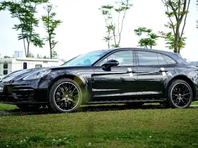 Porsche Panamera 2021, 50000 км, за 700000 CNY - фото 1