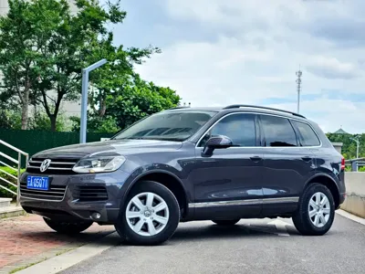 Volkswagen Touareg · 2011 год