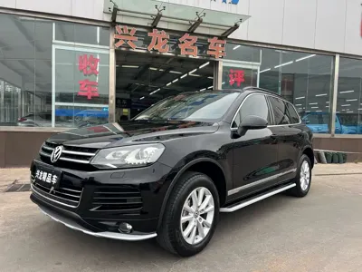 Volkswagen Touareg · 2015 год