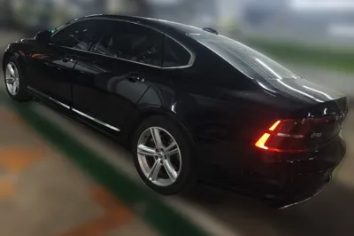 Volvo S90 2019, 87400 км, за 117727.23 CNY