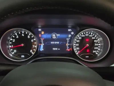 Jeep Compass 2018, 72317 км, за 12500000 KRW - фото 10
