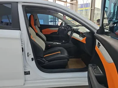 Aeolus Yixuan 2023, 33900 км, за 41600 CNY - фото 8