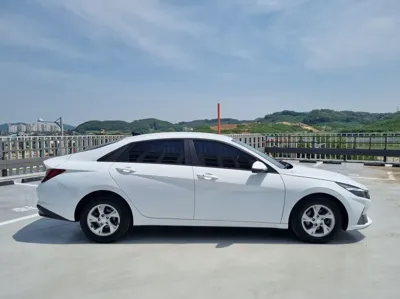 Hyundai Avante 2021, 151000 км, за 11000000 KRW