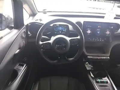 BYD Dolphin 2023, 31500 км, за 68600 CNY - фото 11