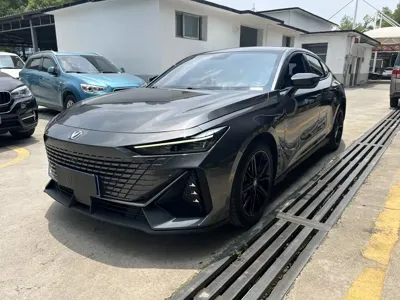 Changan UNI-V · 2022 год