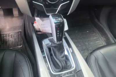 Luxgen U6 SUV 2015, 53900 км, за 20451.91 CNY - фото 15