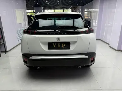 Peugeot 2008 2022, 55000 км, за 75800 CNY