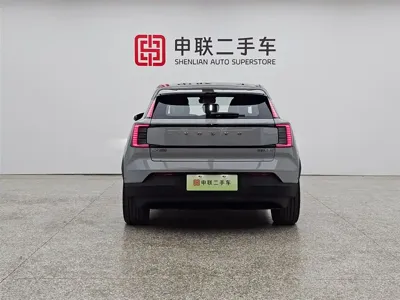 Volvo EX30 2024, 5400 км, за 118000 CNY