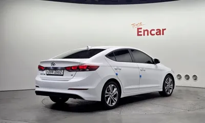 Hyundai Avante 2018, 66143 км, за 13000000 KRW - фото 2