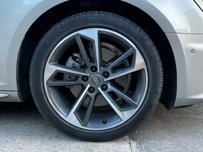 Audi A4L 2019, 43000 км, за 92800 CNY - фото 6