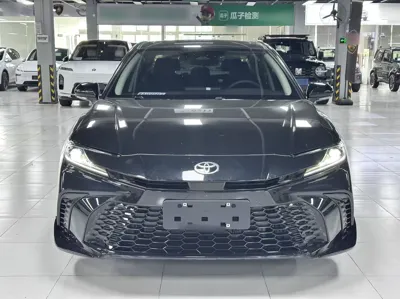 Toyota Camry 2026, 200 км, за 171646.84 CNY