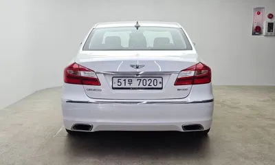 Hyundai Genesis 2014, 132172 км, за 3900000 KRW