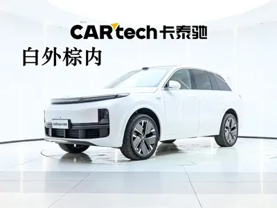 Li Auto Li L8 · 2025 год