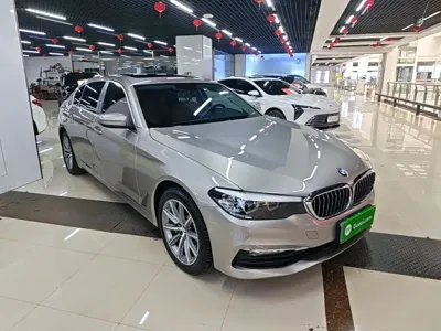 BMW 5 Series 2017, 55400 км, за 128300 CNY