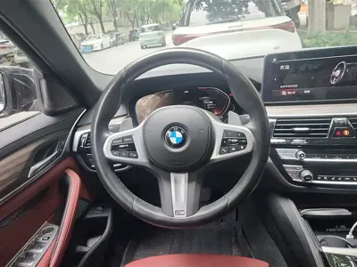BMW 5 Series 2022, 61600 км, за 208400 CNY - фото 15
