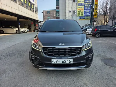 Kia Canival 2019, 152204 км, за 12900000 KRW