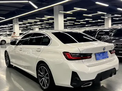 BMW 3 Series 2023, 12700 км, за 243800 CNY - фото 6