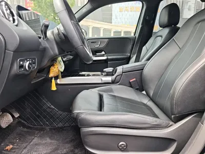 Mercedes-Benz GLB 2021, 37000 км, за 117700 CNY