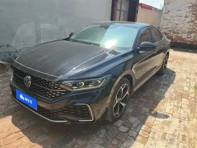 Volkswagen Passat · 2025 год