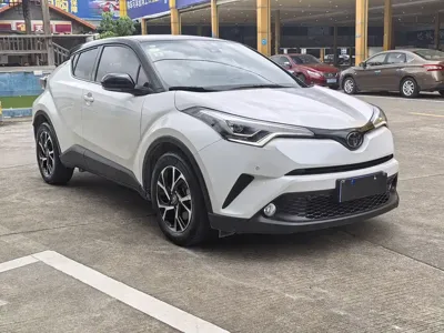 Toyota C-HR 2018, 80000 км, за 47800 CNY