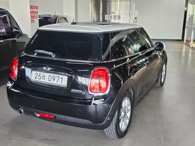 MINI Cooper 2016, 124651 км, за 5960000 KRW