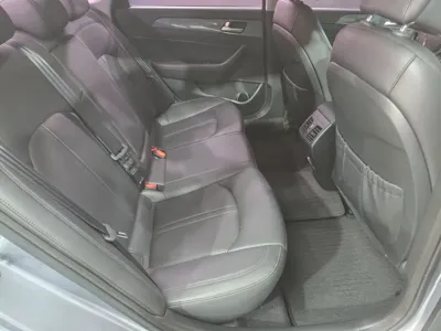 Hyundai Sonata 2016, 52000 км, за 9500000 KRW - фото 10