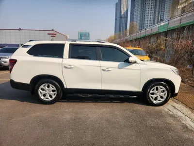 KG_Mobility_Ssangyong Rexton · 2023 год