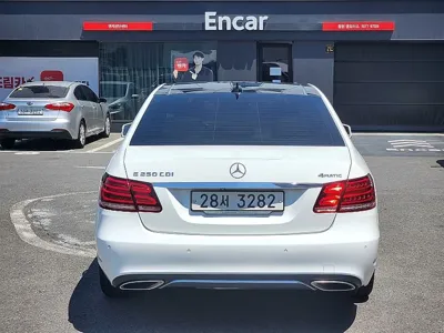 Mercedes-Benz E-Class 2014, 237588 км, за 8900000 KRW - фото 3