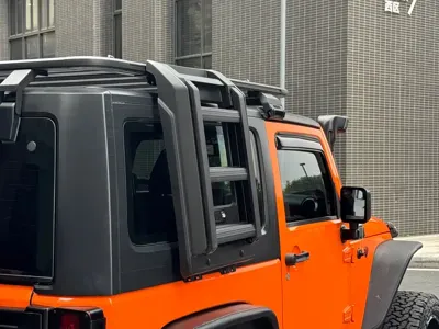 Jeep Wrangler 2013, 126000 км, за 118000 CNY