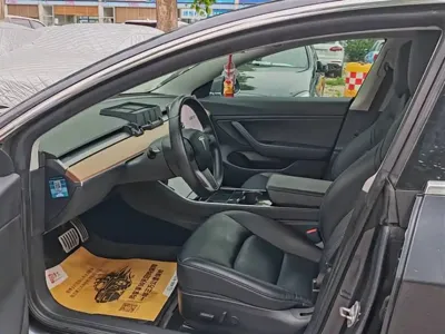 Tesla Model 3 2019, 120000 км, за 105800 CNY