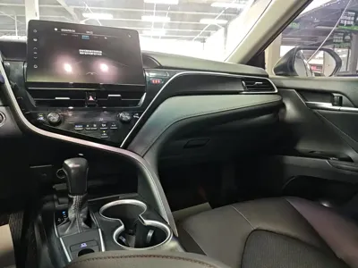 Toyota Camry 2023, 73000 км, за 105800 CNY - фото 10
