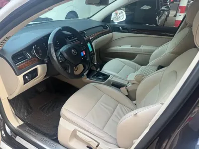 Skoda Superb 2014, 150000 км, за 26800 CNY