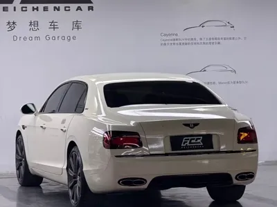Bentley Flying Spur 2019, 40000 км, за 1020000 CNY - фото 28